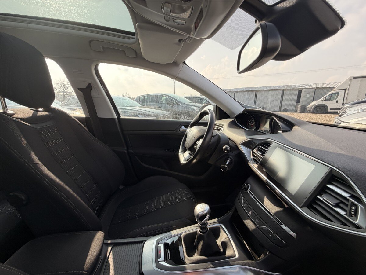 Peugeot 308 Kombi 2,0 l 110 kw