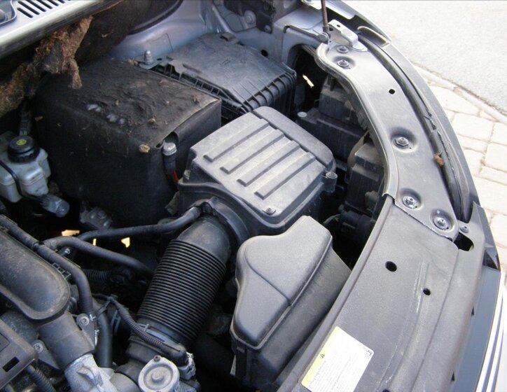 Volkswagen Touran MPV 1,2 l 77 kw