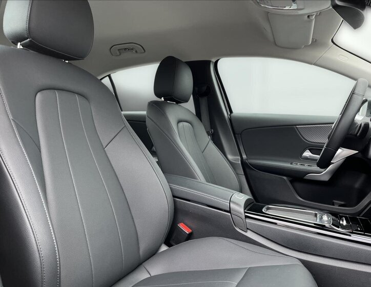 Mercedes-Benz Třídy A Hatchback 1,3 l 100 kw