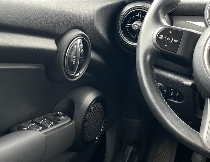 Mini Cooper Hatchback 1,5 l 100 kw