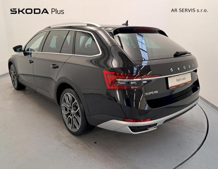 Škoda Superb 8