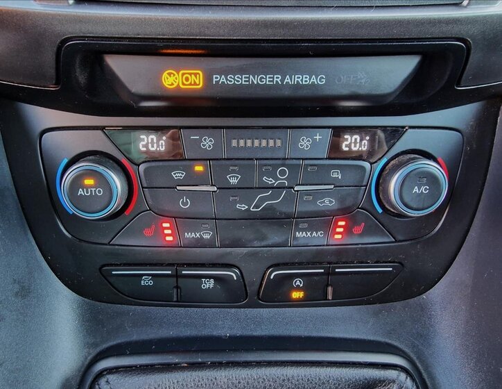 Ford Transit Connect 33