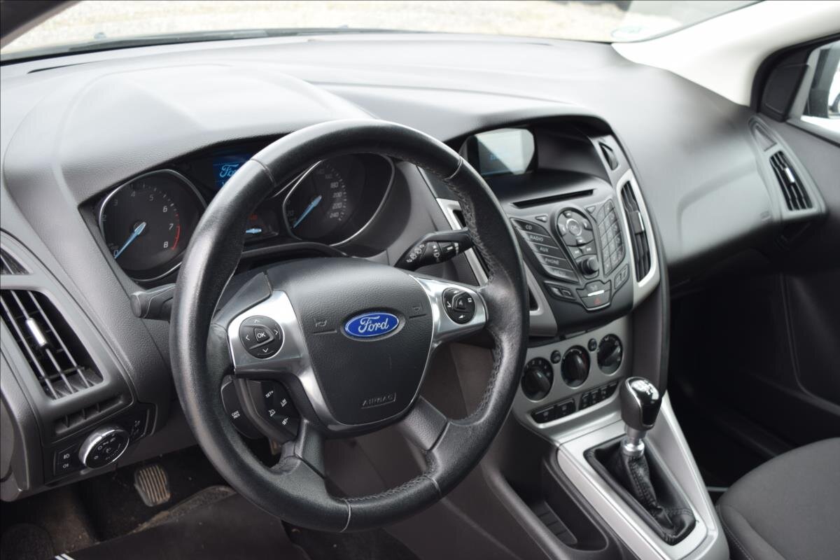 Ford Focus Kombi 998,0 92 kw