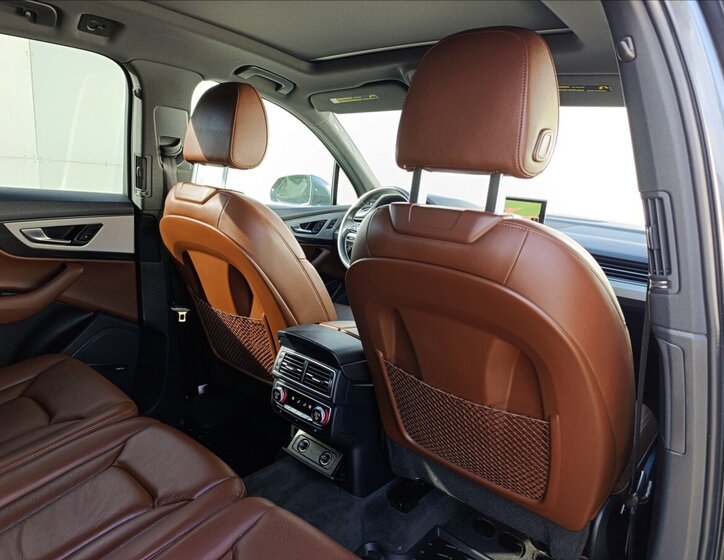 Audi Q7 SUV / Terénní 3,0 l 245 kw