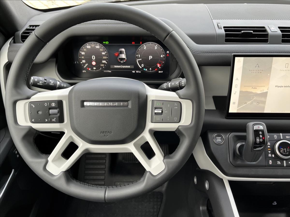 Land Rover Defender SUV / Terénní 3,0 l 147 kw
