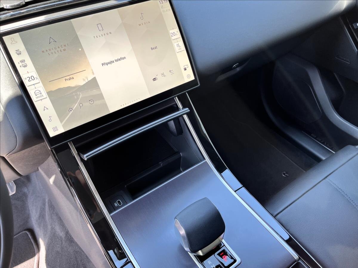 Land Rover Range Rover Velar SUV / Terénní 2,0 l 150 kw