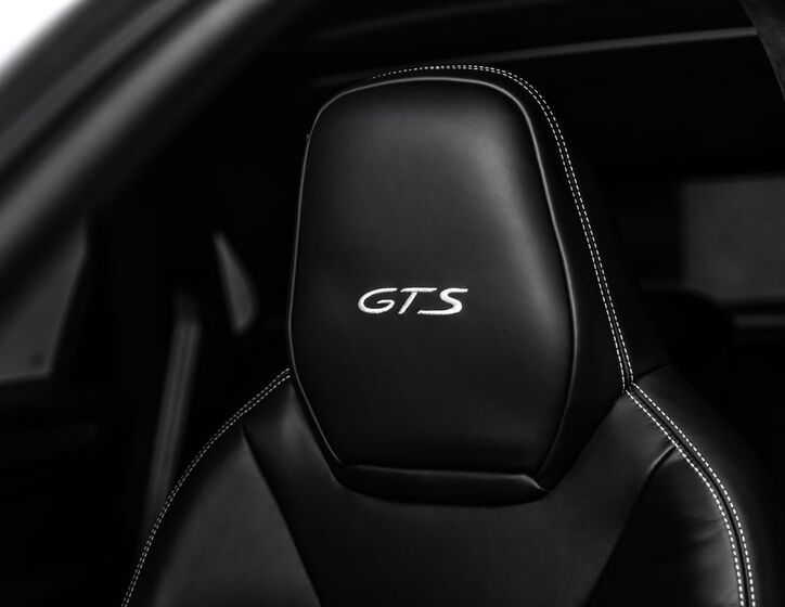 Porsche Cayenne SUV 4,0 l 338 kw