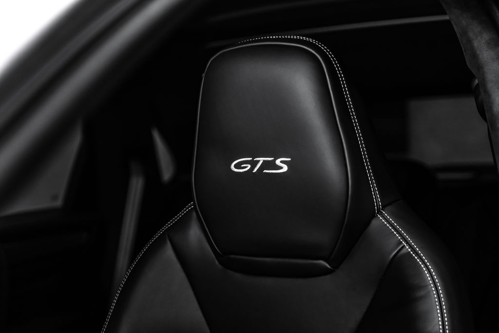 Porsche Cayenne SUV 4,0 l 338 kw