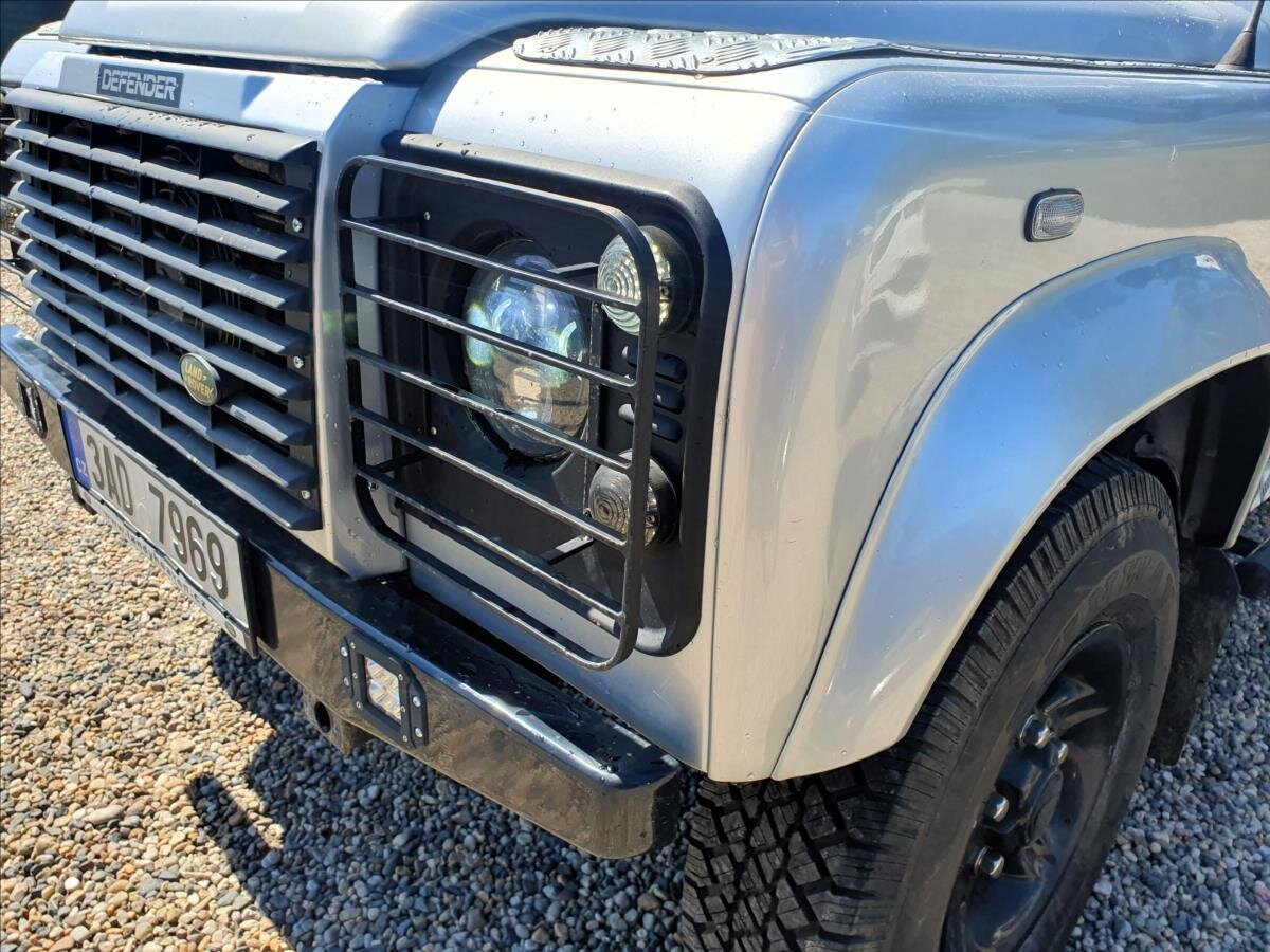 Land Rover Defender Ostatní 2,5 l 90 kw