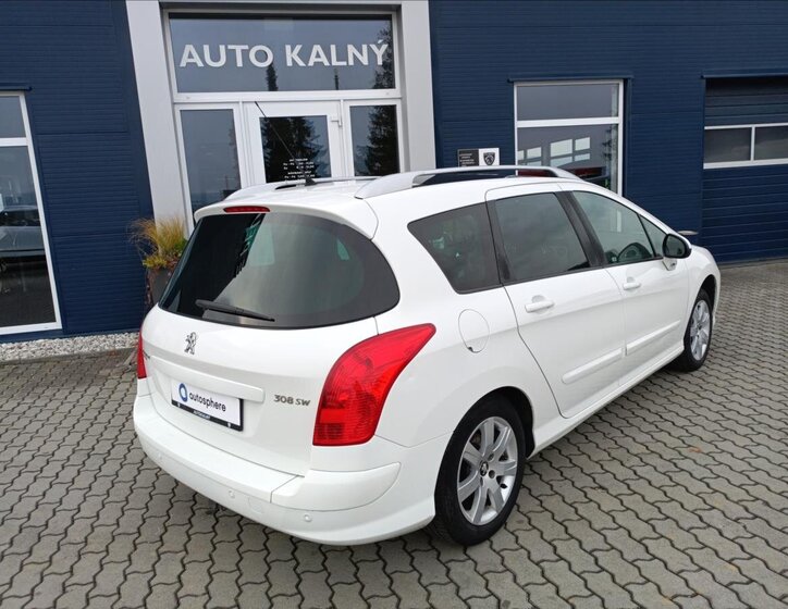 Peugeot 308 Kombi 1,6 l 686 kw