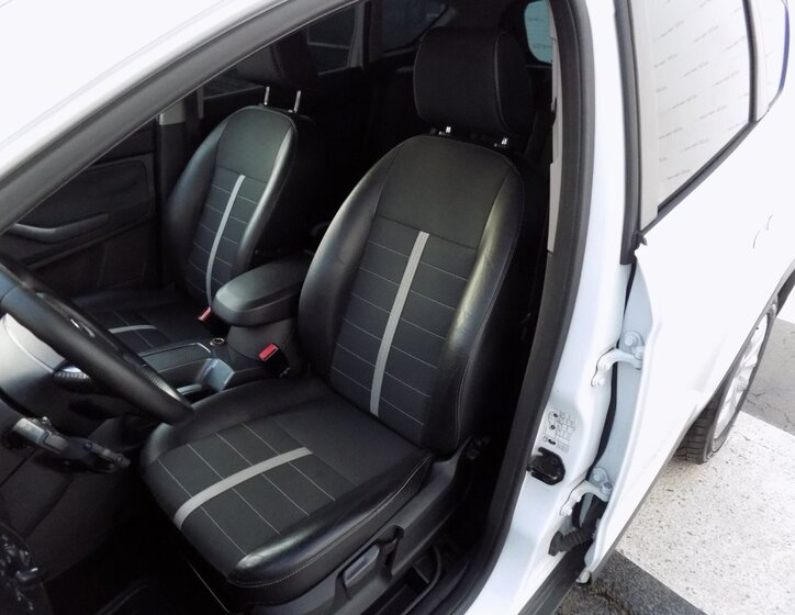 Ford Kuga SUV / Terénní 2,0 l 120 kw