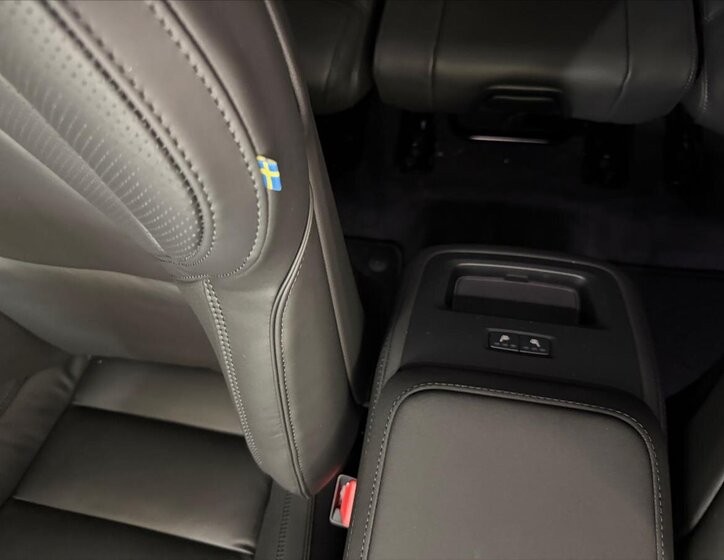 Volvo XC90 SUV / Terénní 2,0 l 184 kw