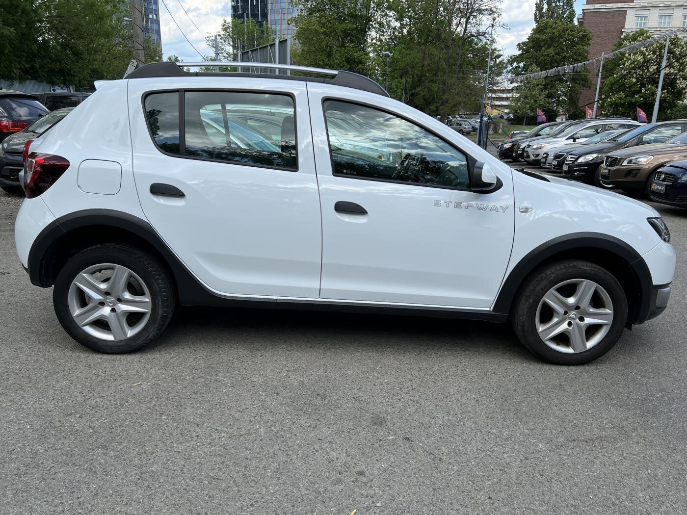 Dacia Sandero Hatchback 1,5 l 66 kw