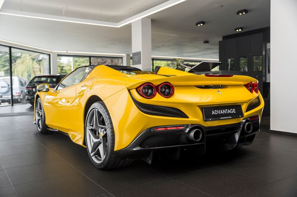 Ferrari Ostatní Kabriolet 3,9 l 530 kw