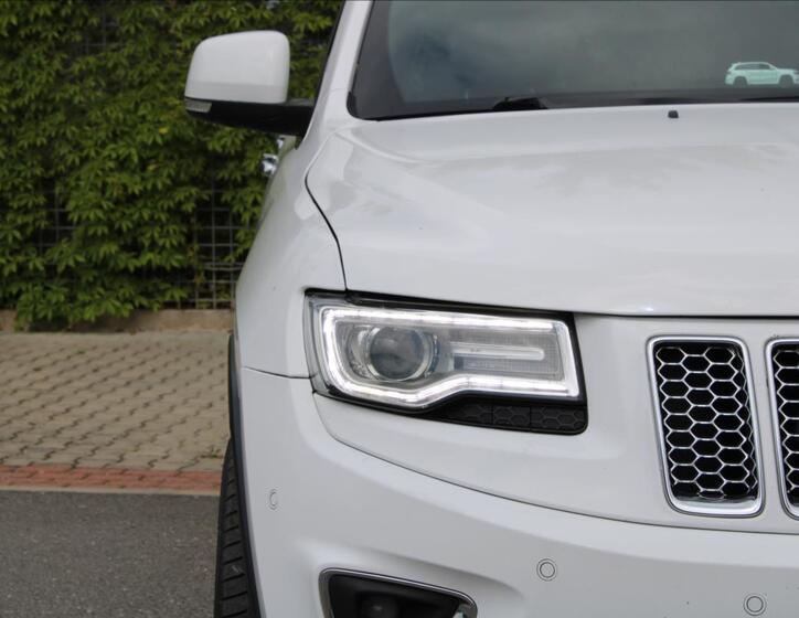 Jeep Grand Cherokee 42