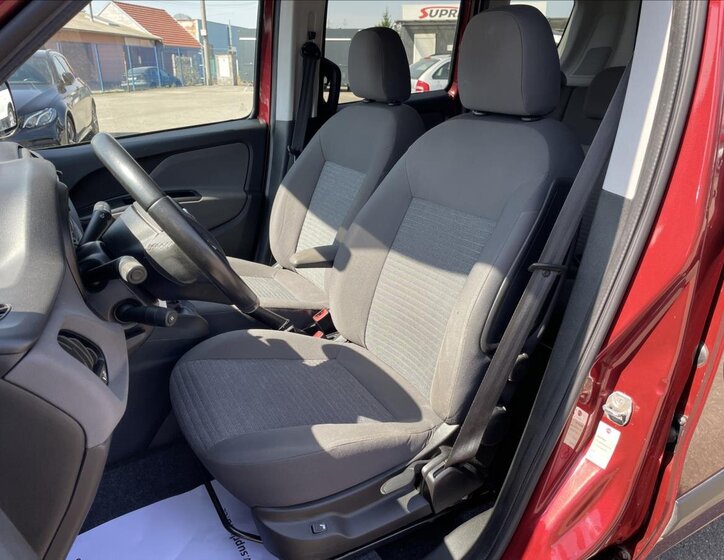 Fiat Dobló MPV 1,6 l 88 kw