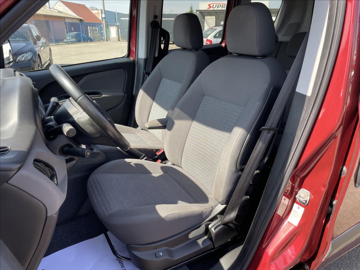 Fiat Dobló MPV 1,6 l 88 kw