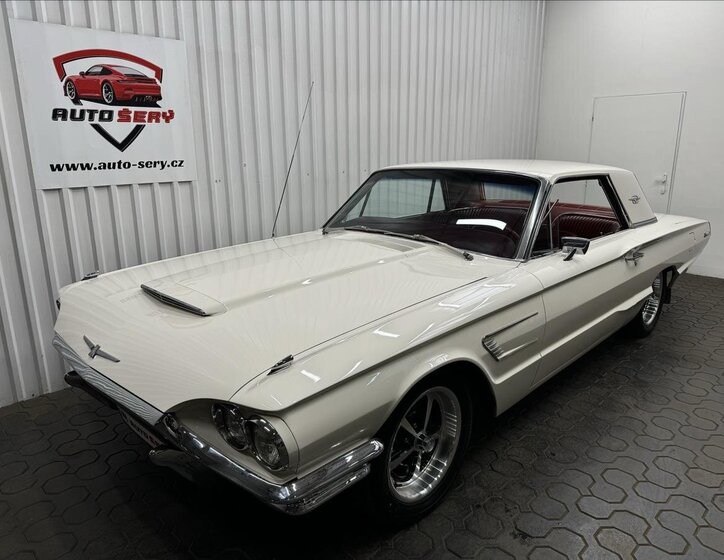 Ford Thunderbird Kupé 6,4 l 224 kw