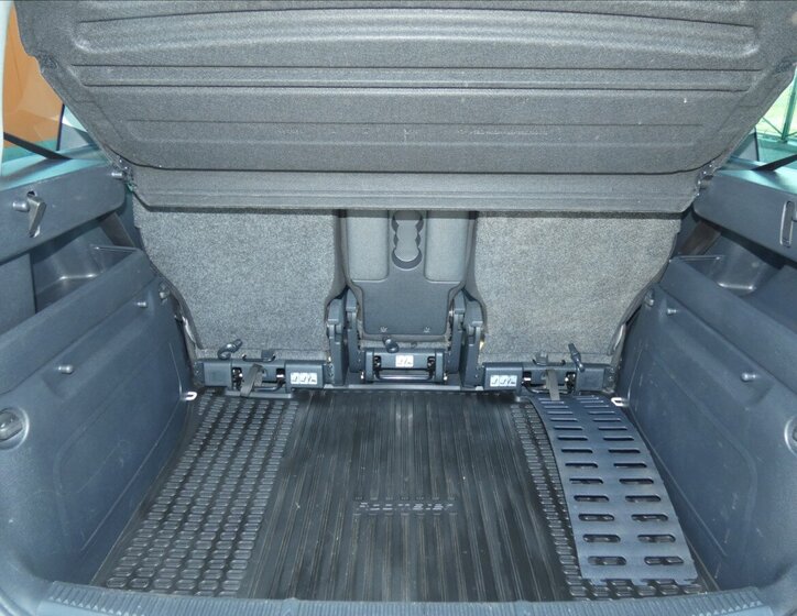 Škoda Roomster MPV 1,2 l 77 kw