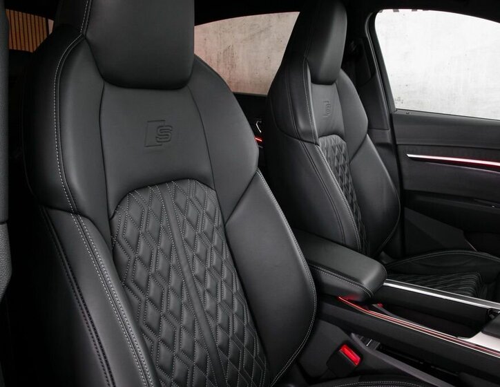 Audi e-tron SUV 0,0 300 kw