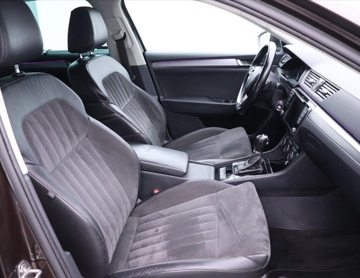 Škoda Superb Liftback 2,0 l 110 kw