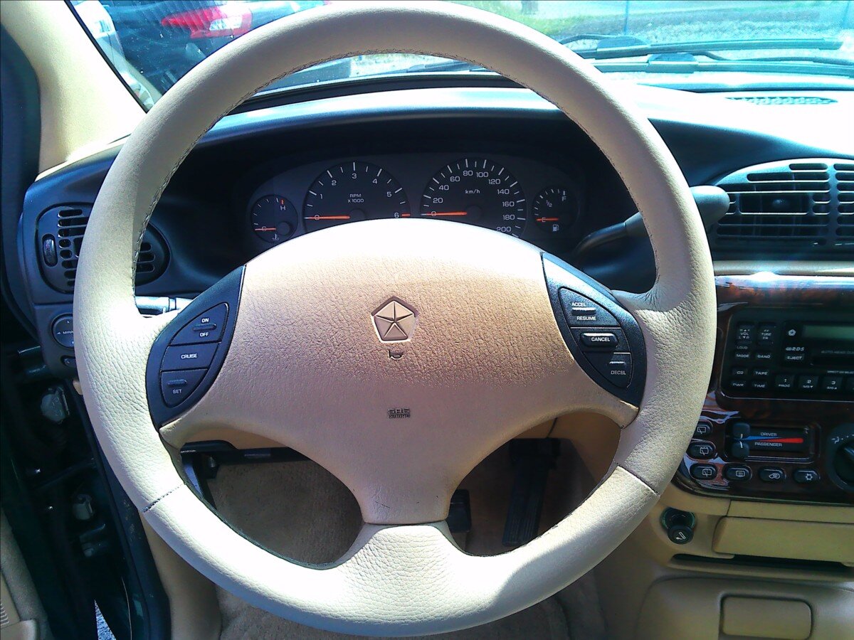 Chrysler Grand Voyager Kombi 3,3 l 116 kw