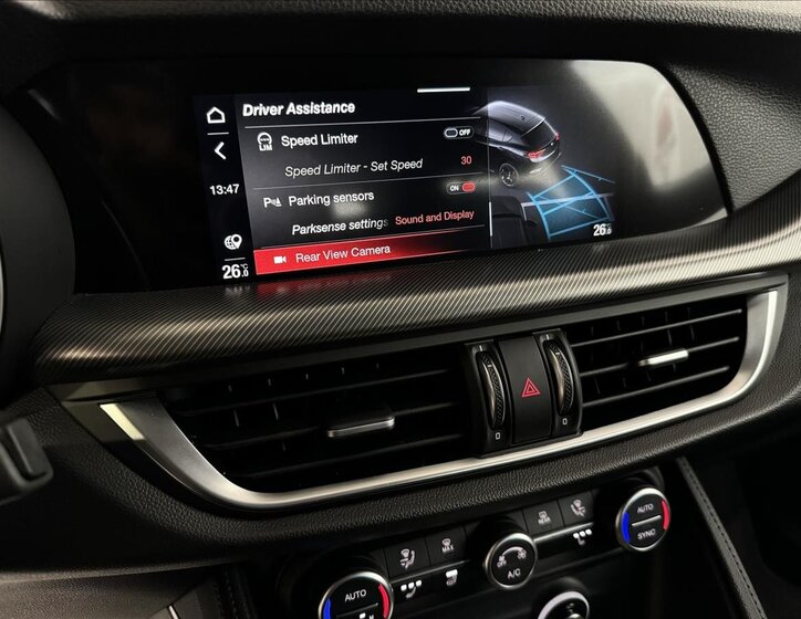 Alfa Romeo Stelvio 25