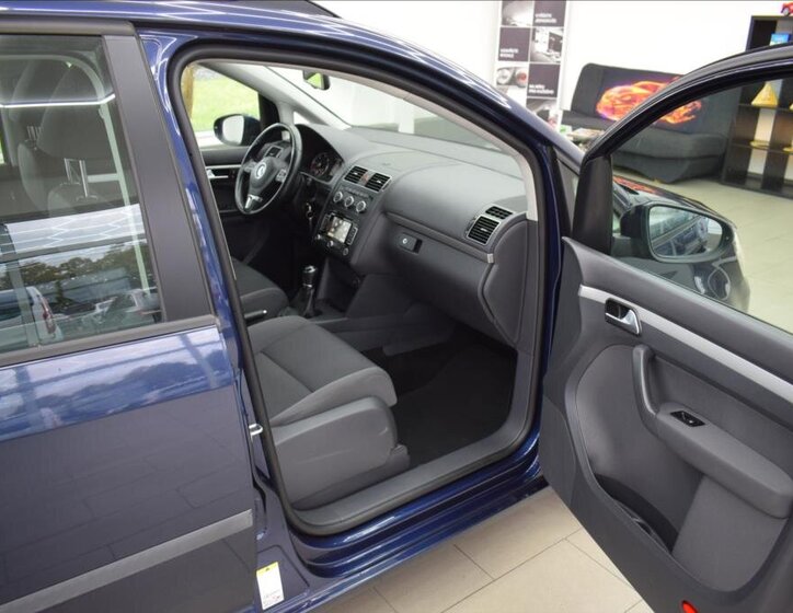 Volkswagen Touran 14