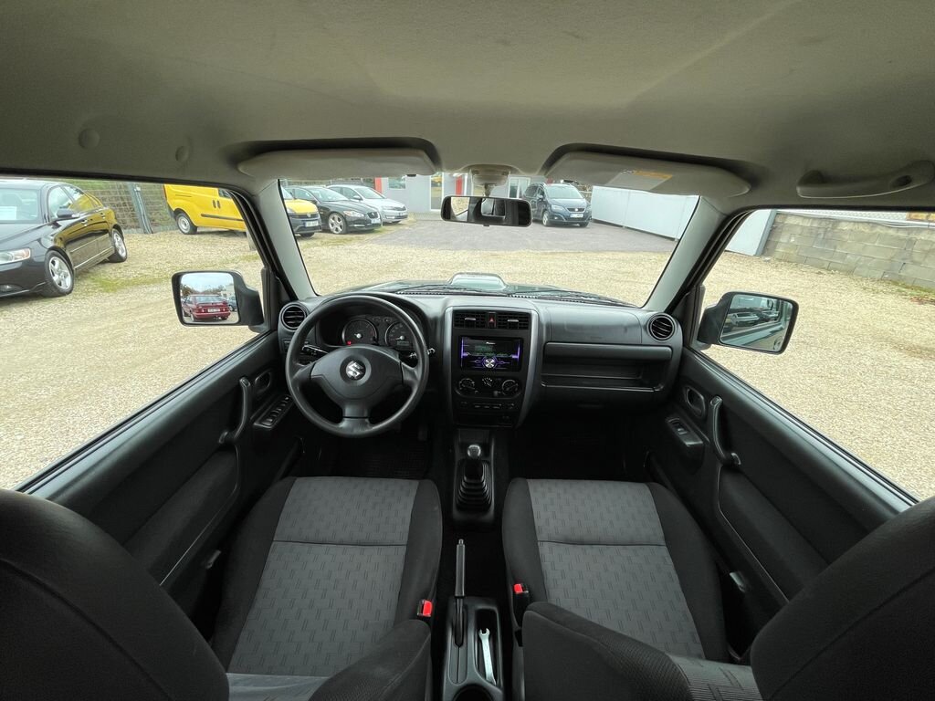 Suzuki Jimny SUV / Terénní 1,5 l 63 kw