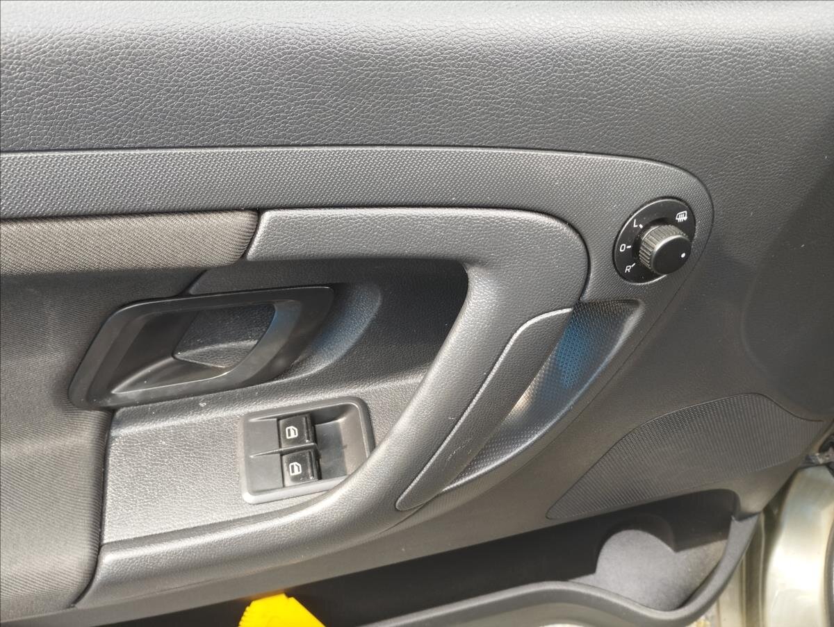 Škoda Roomster MPV 1,2 l 63 kw