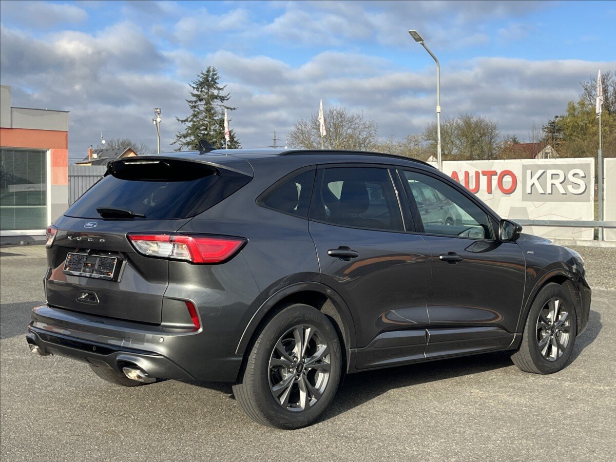 Ford Kuga Kombi 1,5 l 111 kw