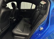 Alfa Romeo Giulia Sedan / Limuzína 2,0 l 206 kw