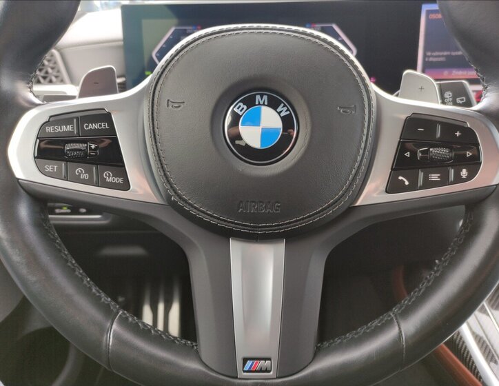 BMW X7 16