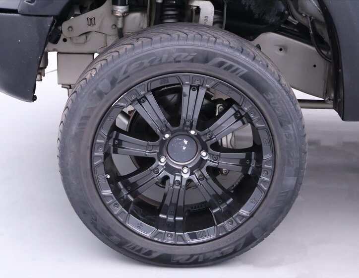 Toyota Tundra Pick-up 5,7 l 285 kw