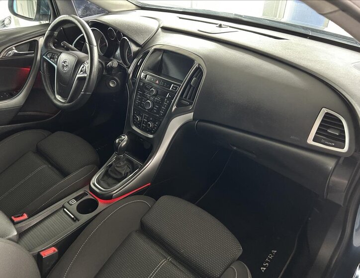 Opel Astra Hatchback 1,6 l 125 kw