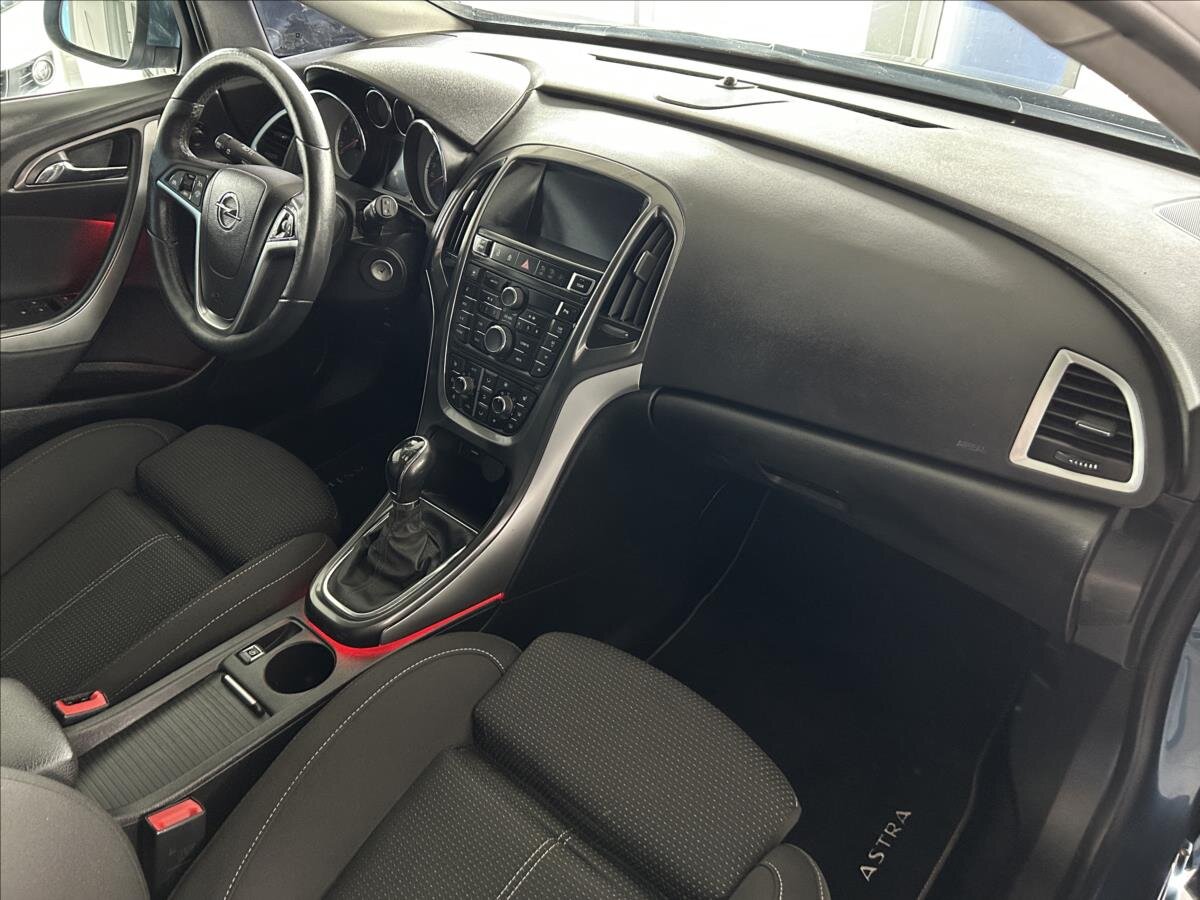 Opel Astra Hatchback 1,6 l 125 kw