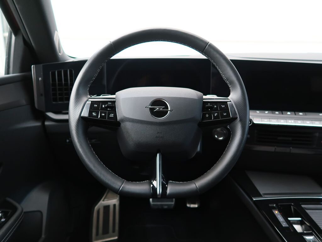 Opel Astra Hatchback 1,2 l 96 kw