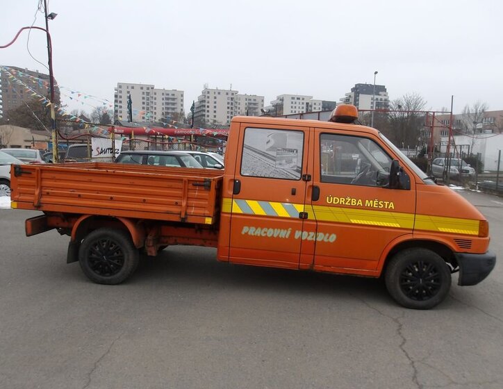Volkswagen Transporter Ostatní 2,4 l 57 kw