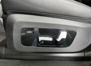 BMW X7 SUV / Terénní 4,4 l 390 kw