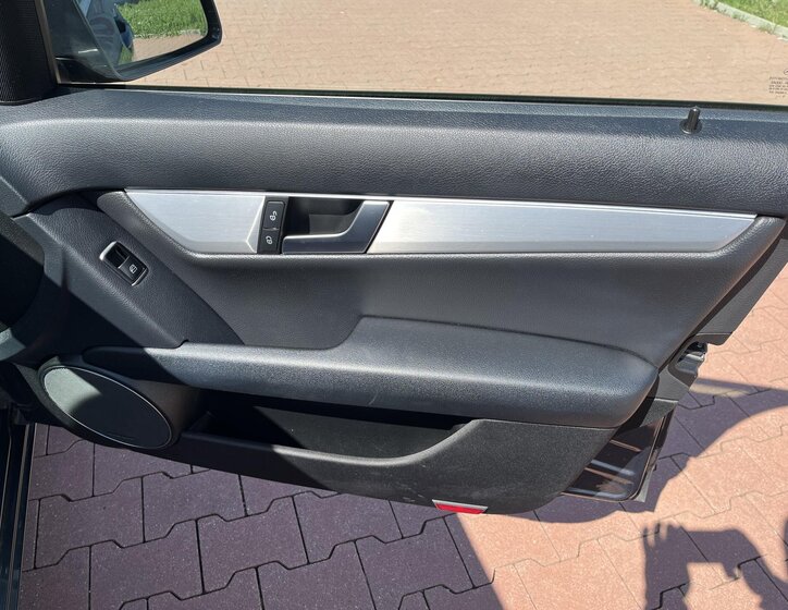 Mercedes-Benz Třídy C Kombi 1,8 l 135 kw