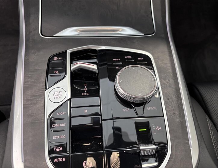 BMW X5 Kombi 3,0 l 210 kw