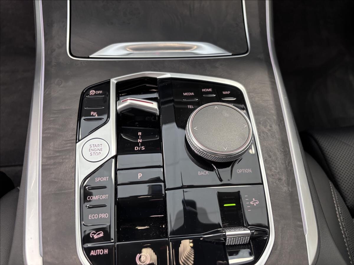 BMW X5 Kombi 3,0 l 210 kw