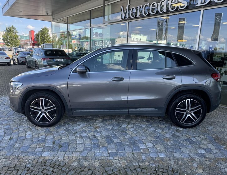 Mercedes-Benz GLA SUV / Terénní 2,0 l 165 kw