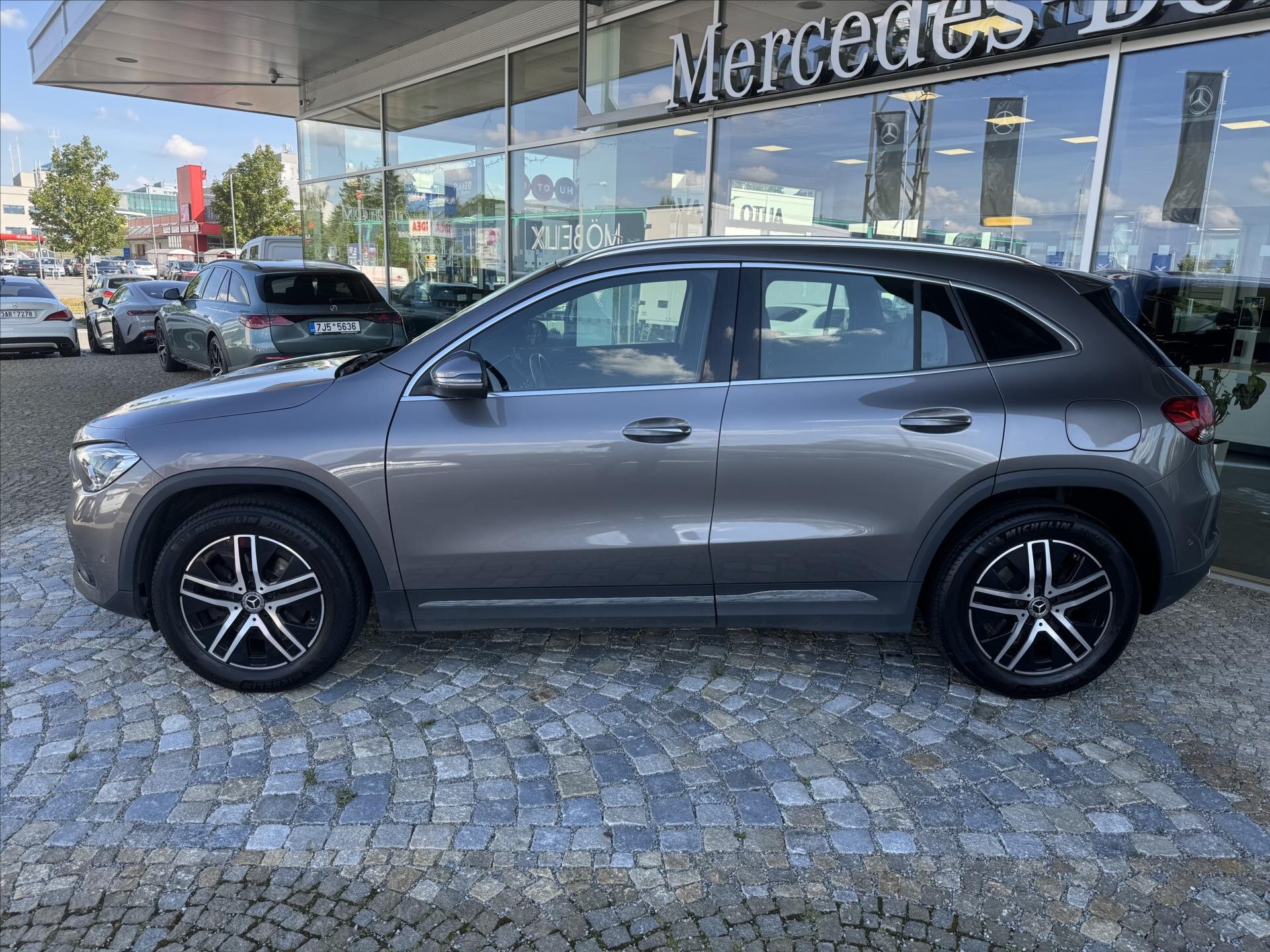 Mercedes-Benz GLA SUV / Terénní 2,0 l 165 kw