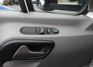 Mercedes-Benz Sprinter 10