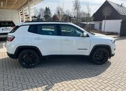 Jeep Compass SUV / Terénní 1,3 l 96 kw