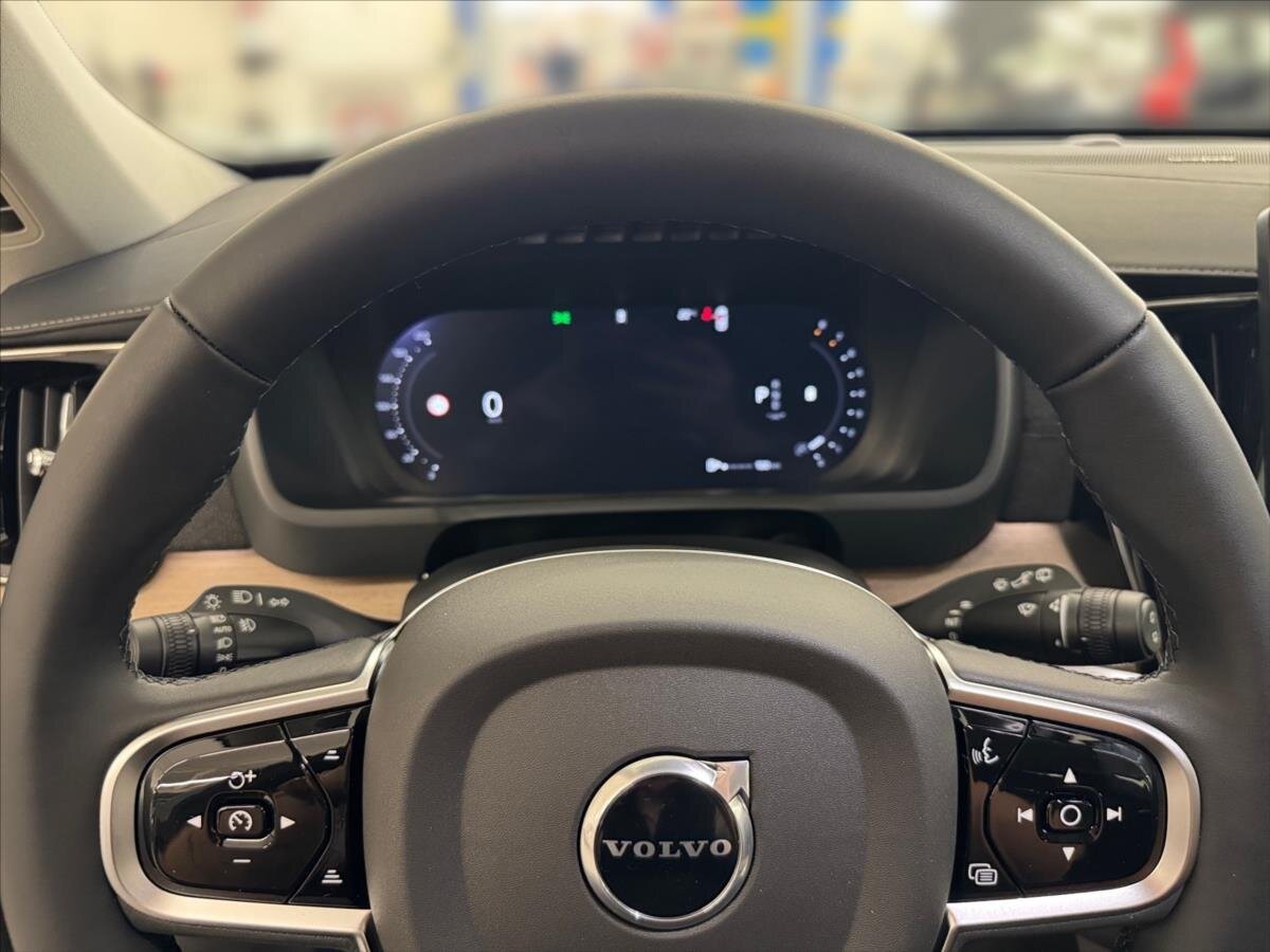 Volvo XC90 SUV 2,0 l 184 kw