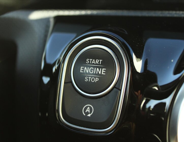 Mercedes-Benz CLA Sedan 2,0 l 140 kw