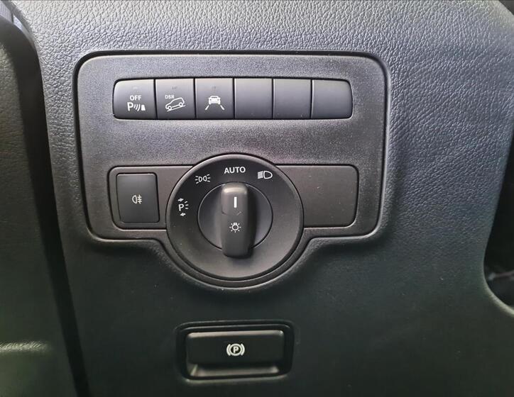 Mercedes-Benz Vito 11