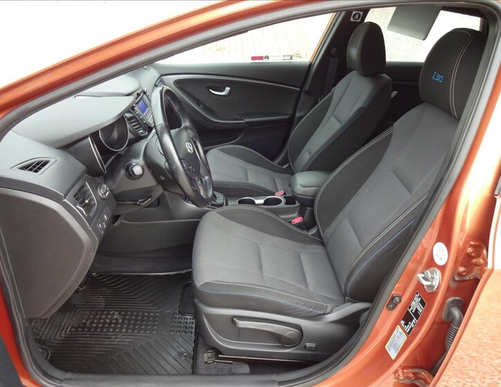 Hyundai i30 Kombi 1,6 l 99 kw